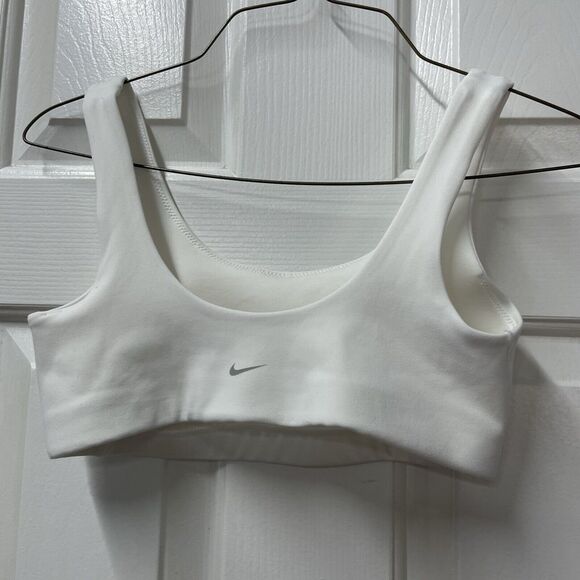 Nike Alate Dri-fit Xs White Used Bra - Picture 2 of 3